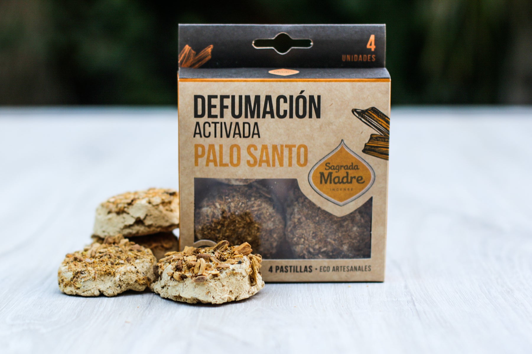 Pastillas Sahumerio Palo Santo - Sagrada Madre